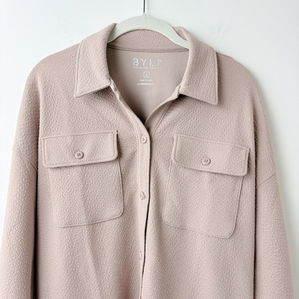 BYLT Serene Shacket‎ Womens Small Dune Beige Minimalist Quiet Luxury Button Up - Picture 3 of 9